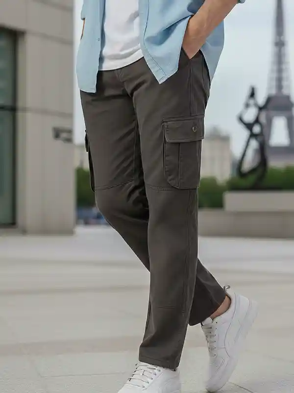 Men Mid-Rise Cargos Trousers