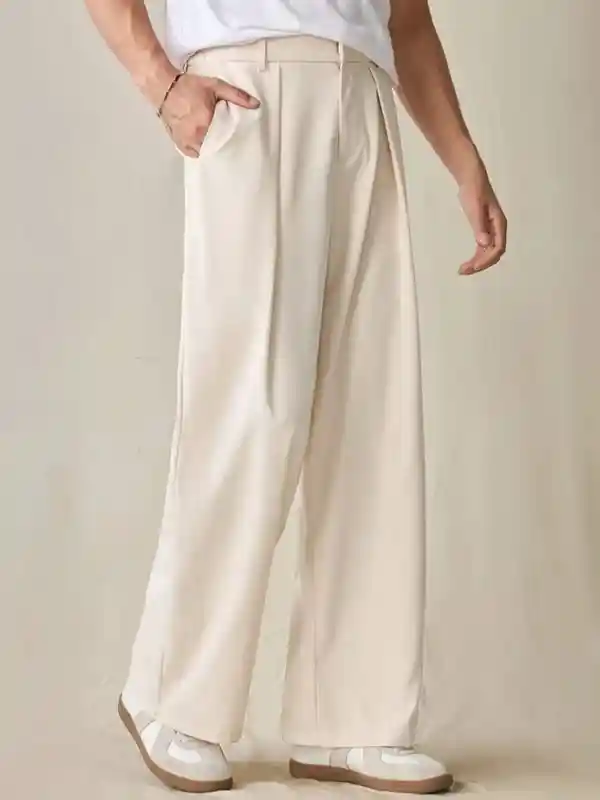 Men Smart Loose Fit Pleated Trouser